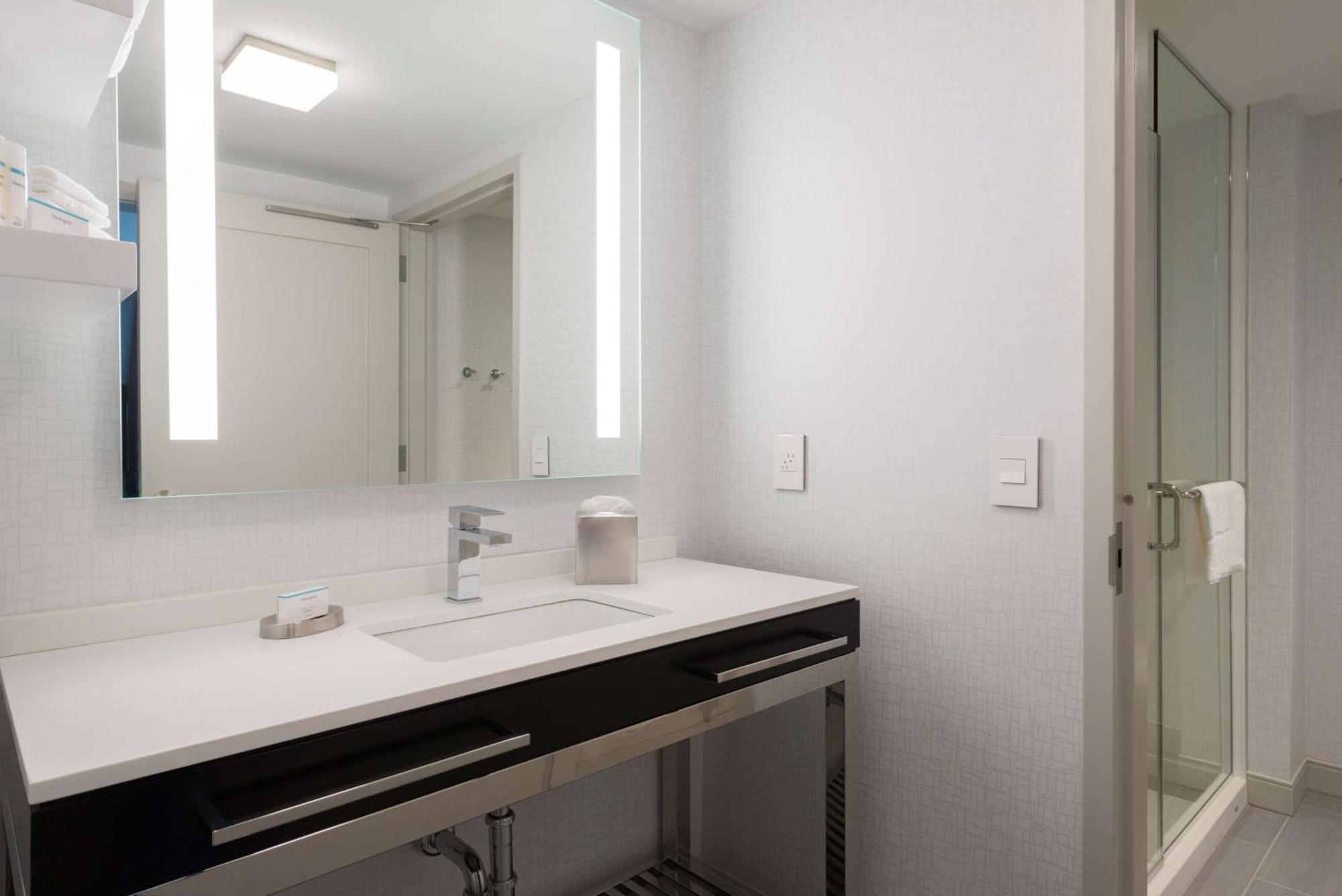Hampton Inn & Suites Bridgewater, Nj Экстерьер фото