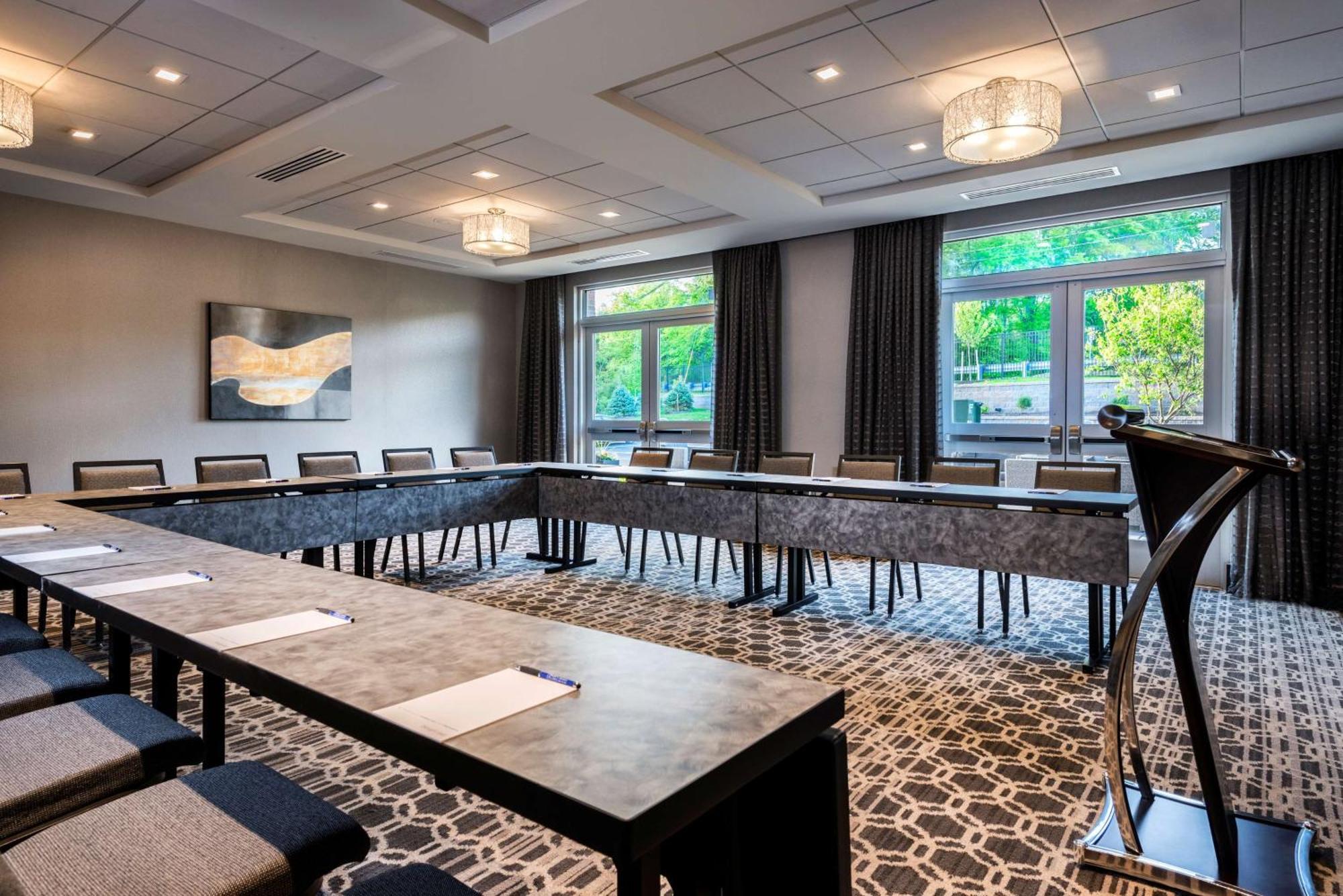 Hampton Inn & Suites Bridgewater, Nj Экстерьер фото